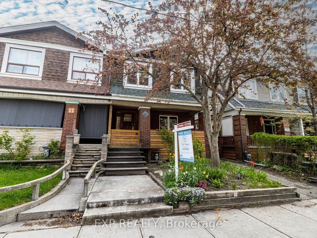 19 Phin Ave, House semidetached with 3 bedrooms, 3 bathrooms and 1 parking in Toronto ON | Image 1