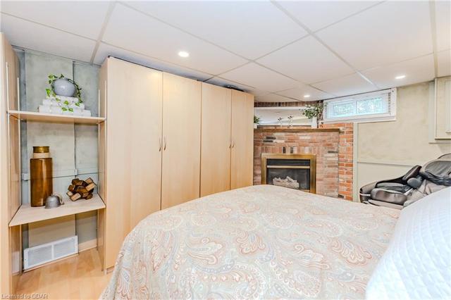 44 Ridgeway Ave, House detached with 4 bedrooms, 2 bathrooms and 7 parking in Guelph ON | Image 17