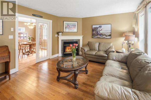 1509 Regent Pl, House detached with 3 bedrooms, 3 bathrooms and 3 parking in Cowichan Valley C BC | Image 8
