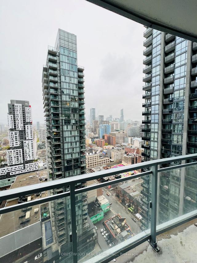 3006 - 21 Widmer St, Condo with 1 bedrooms, 2 bathrooms and 0 parking in Toronto ON | Image 6