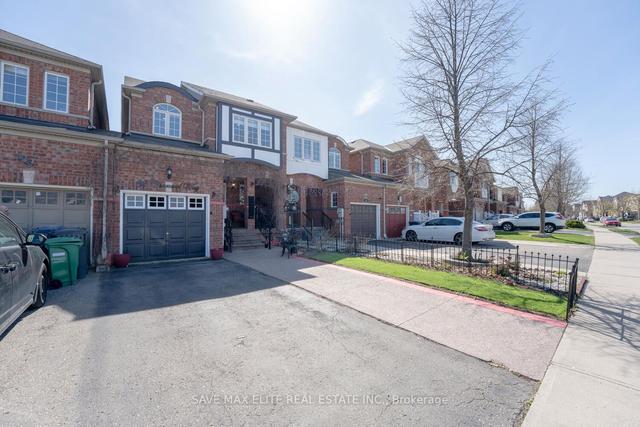 32 Charcoal Way, House attached with 3 bedrooms, 4 bathrooms and 3 parking in Brampton ON | Image 12