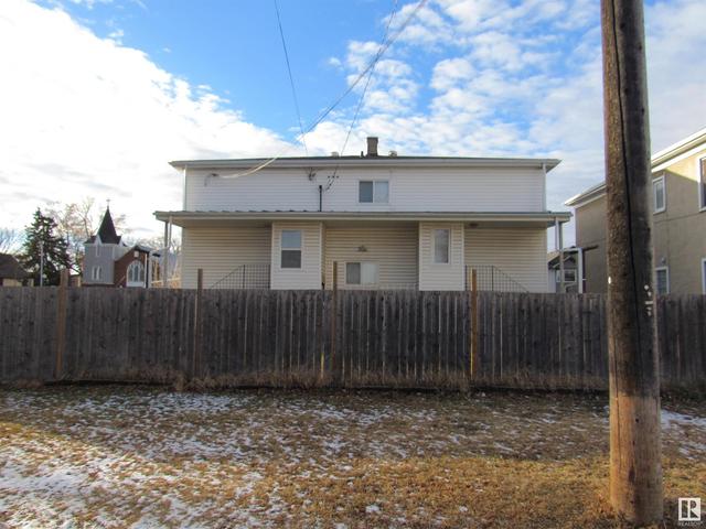 11015 96 St Nw, House attached with 2 bedrooms, 4 bathrooms and null parking in Edmonton AB | Image 60