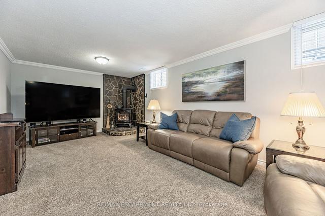 2306 Malcolm Cres, House detached with 3 bedrooms, 2 bathrooms and 3 parking in Burlington ON | Image 6