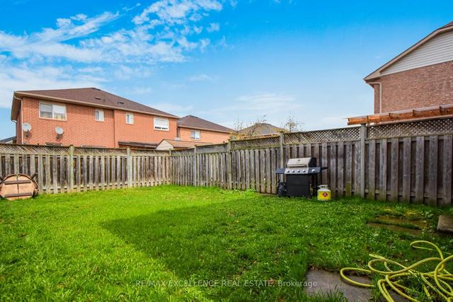 26 Baha Cres, House semidetached with 3 bedrooms, 2 bathrooms and 3 parking in Brampton ON | Image 31