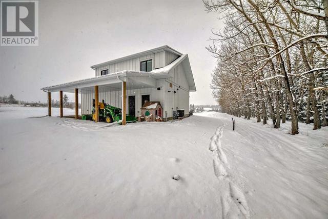 261231 Range Road 40, House detached with 3 bedrooms, 1 bathrooms and null parking in Rocky View County AB | Image 45