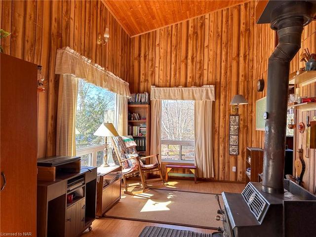 291 West Whalley Lake Rd, House detached with 2 bedrooms, 1 bathrooms and 6 parking in Magnetawan ON | Image 12