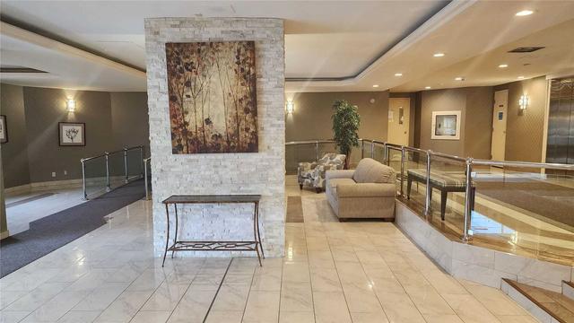 811 - 61 Markbrook Lane, Condo with 1 bedrooms, 2 bathrooms and 1 parking in Toronto ON | Image 14