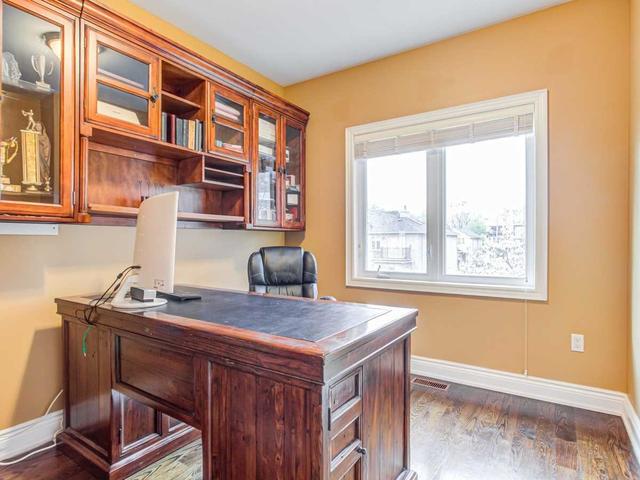 318 Douglas Ave, House detached with 4 bedrooms, 4 bathrooms and 6 parking in Toronto ON | Image 11