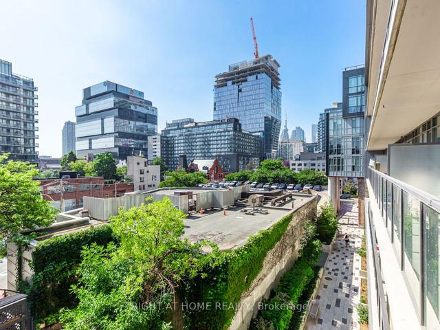 413 - 120 Parliament St, Condo with 3 bedrooms, 2 bathrooms and 1 parking in Toronto ON | Image 16