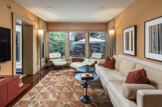 11 Garfield Ave, House detached with 4 bedrooms, 5 bathrooms and 3 parking in Toronto ON | Image 39