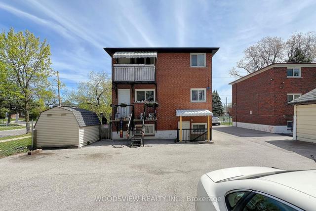 796 Midland Ave, House detached with 6 bedrooms, 3 bathrooms and 5 parking in Toronto ON | Image 30