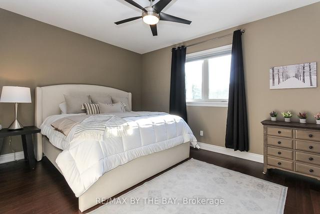 53 Edgewater Rd, House detached with 2 bedrooms, 3 bathrooms and 6 parking in Wasaga Beach ON | Image 17