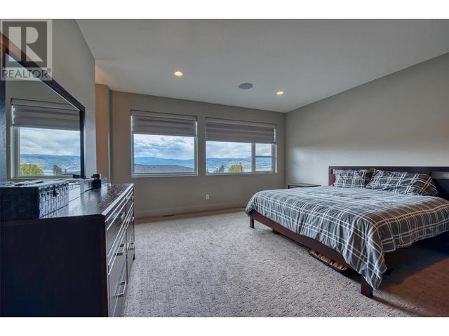 280 Quilchena Dr, House detached with 6 bedrooms, 3 bathrooms and 3 parking in Kelowna BC | Image 36
