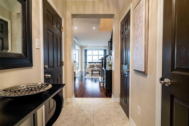 4146 Rawlins Common, House attached with 3 bedrooms, 4 bathrooms and 1 parking in Burlington ON | Image 3