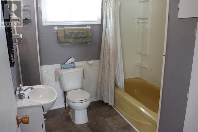 127 Brook Street, House detached with 2 bedrooms, 1 bathrooms and null parking in Stephenville Crossing NL | Image 14