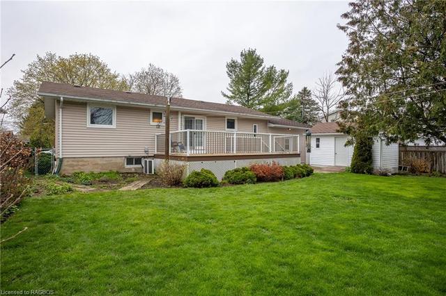 504 18th St E, House detached with 3 bedrooms, 1 bathrooms and 5 parking in Owen Sound ON | Image 8
