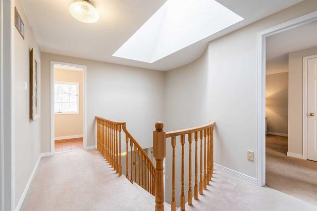3178 Pinemeadow Dr, House detached with 4 bedrooms, 4 bathrooms and 4 parking in Burlington ON | Image 10