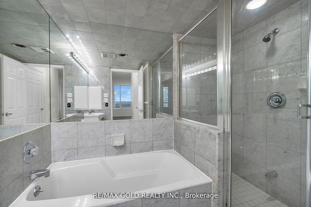1709 - 22 Hanover Rd, Condo with 2 bedrooms, 2 bathrooms and 2 parking in Brampton ON | Image 11