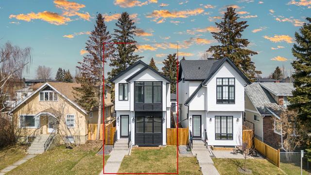 836 21 Ave Nw, House detached with 4 bedrooms, 3 bathrooms and 2 parking in Calgary AB | Image 1