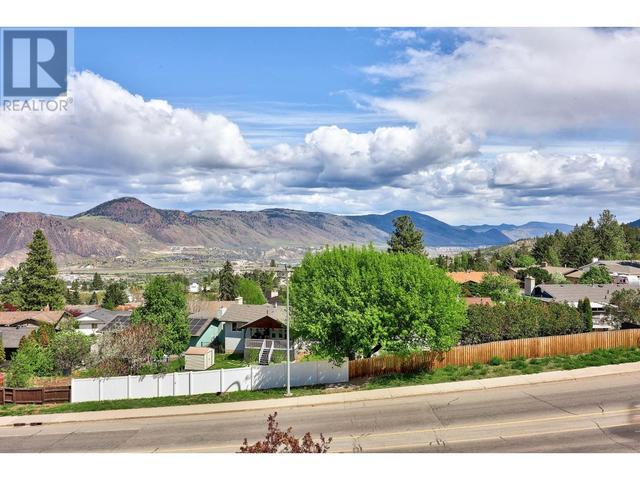 25 - 1750 Summit Dr, House attached with 2 bedrooms, 1 bathrooms and null parking in Kamloops BC | Image 3