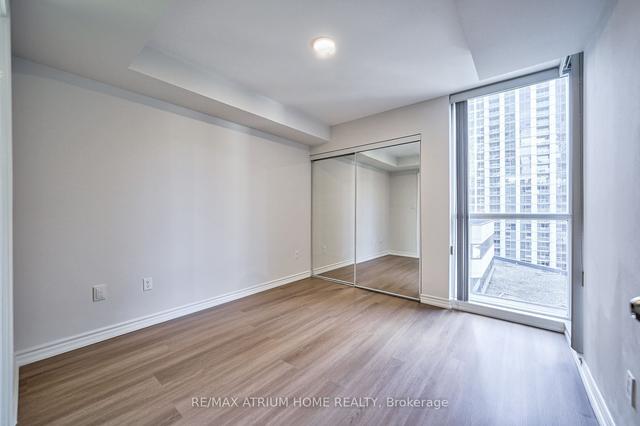 1502 - 801 Bay St, Condo with 1 bedrooms, 2 bathrooms and 0 parking in Toronto ON | Image 11