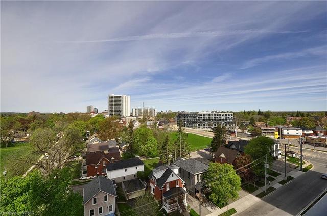 810 - 15 Wellington Street South St S, House attached with 1 bedrooms, 1 bathrooms and 1 parking in Kitchener ON | Image 13