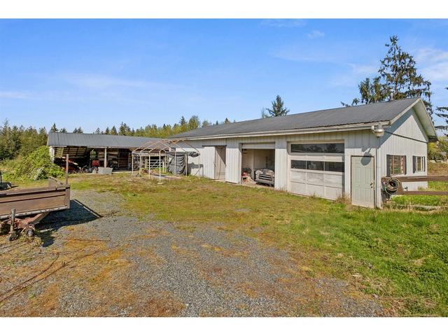 19557 82 A Avenue, House other with 3 bedrooms, 2 bathrooms and 20 parking in Surrey BC | Image 34