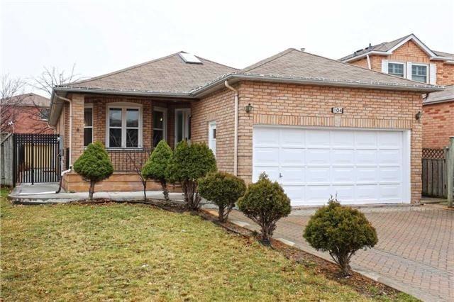 104 Torrance Wood, House detached with 3 bedrooms, 3 bathrooms and 4 parking in Brampton ON | Image 2