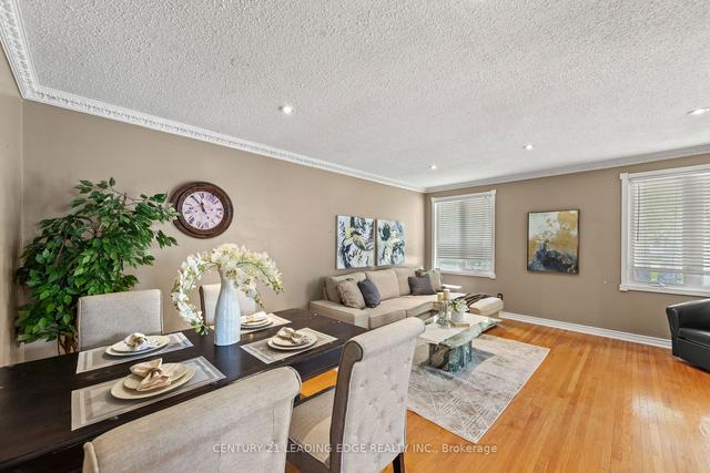 27 Heggie Rd, House detached with 3 bedrooms, 3 bathrooms and 4 parking in Brampton ON | Image 4
