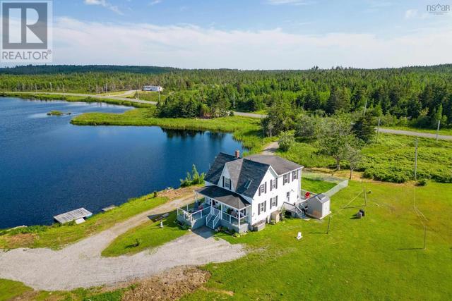 8509 Highway 327, House detached with 3 bedrooms, 2 bathrooms and null parking in Cape Breton NS | Image 1