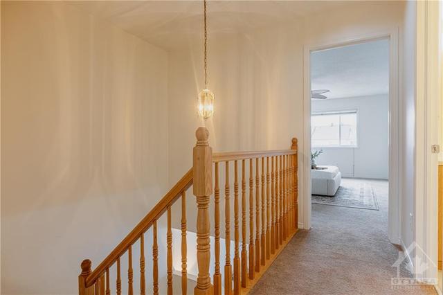 2214 Brockstone Crescent, Townhouse with 3 bedrooms, 3 bathrooms and 4 parking in Ottawa ON | Image 13