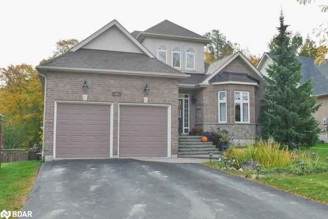 21 Cleopatra Court, House detached with 4 bedrooms, 3 bathrooms and 5 parking in Orillia ON | Image 2