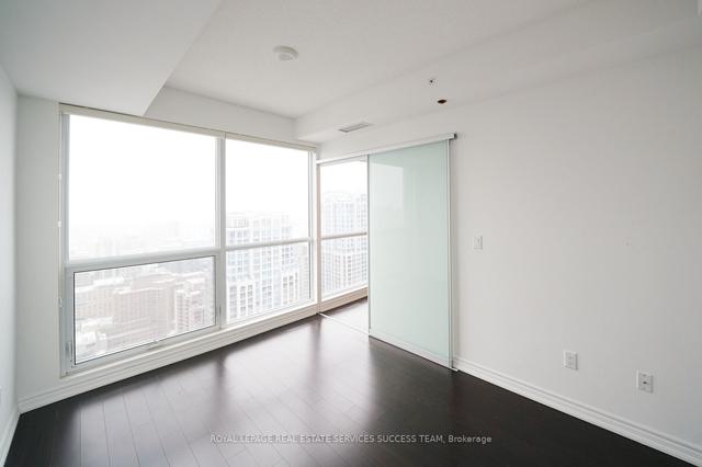 4713 - 386 Yonge St W, Condo with 1 bedrooms, 1 bathrooms and 0 parking in Toronto ON | Image 14