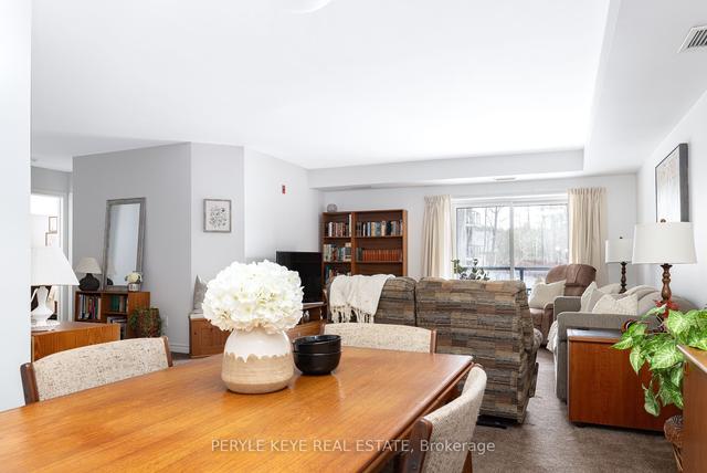 206 - 24 Dairy Ln, Condo with 2 bedrooms, 2 bathrooms and 1 parking in Huntsville ON | Image 5