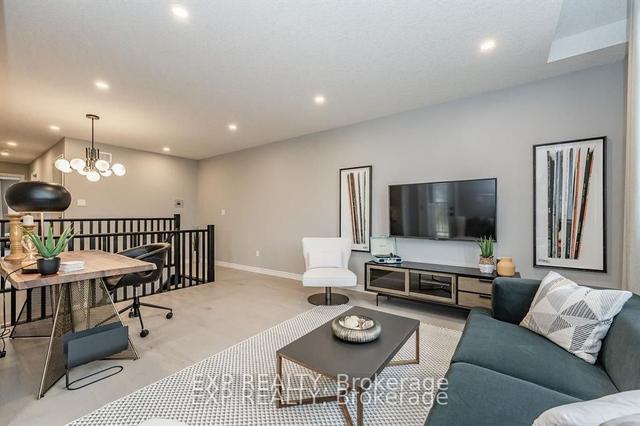 300 Grange Rd, House detached with 4 bedrooms, 4 bathrooms and 2 parking in Guelph ON | Image 5