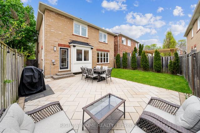 55 Little Rouge Cir, House detached with 4 bedrooms, 4 bathrooms and 6 parking in Whitchurch Stouffville ON | Image 7