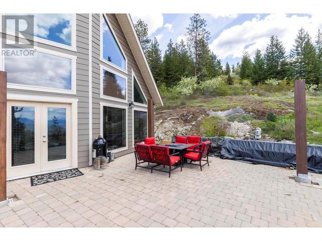 5805 Upper Booth Rd N, House detached with 4 bedrooms, 3 bathrooms and 2 parking in Central Okanagan BC | Image 30
