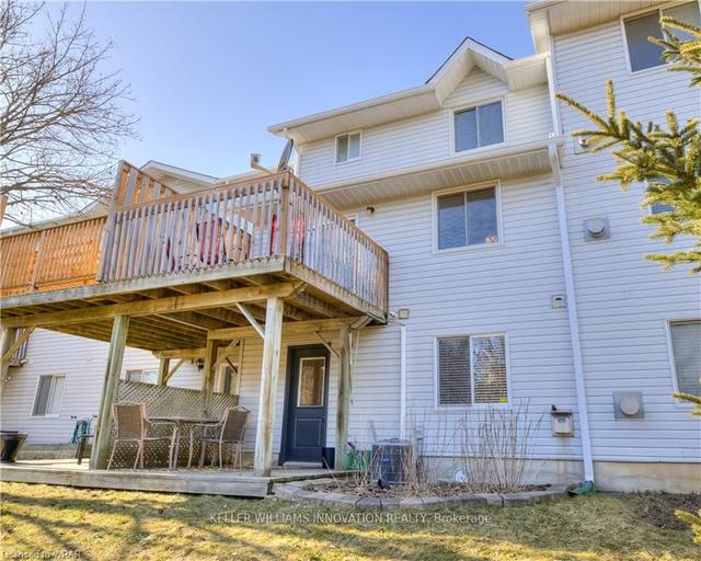 26 - 350 Erbsville Rd, Townhouse with 3 bedrooms, 2 bathrooms and 2 parking in Waterloo ON | Image 16