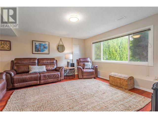 168 Bornais St E, House detached with 4 bedrooms, 3 bathrooms and 2 parking in Kelowna BC | Image 22