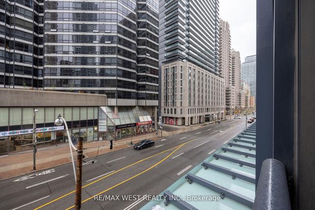 202 - 57 St Joseph St, Condo with 1 bedrooms, 1 bathrooms and 0 parking in Toronto ON | Image 14