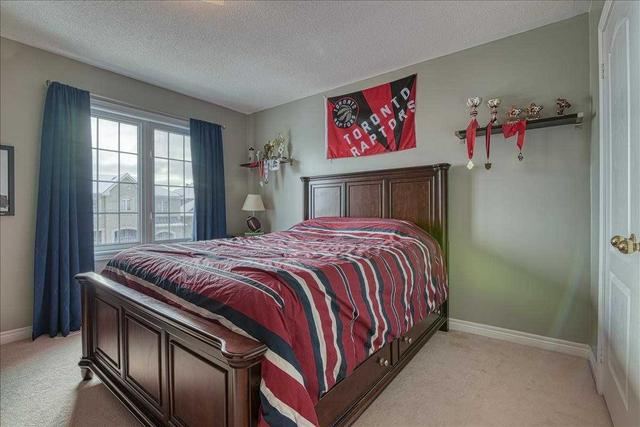 2 Bellotti Cres, House detached with 5 bedrooms, 4 bathrooms and 6 parking in Ajax ON | Image 9
