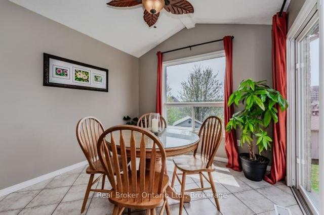 224 Britton Pl, House attached with 3 bedrooms, 3 bathrooms and 3 parking in Kitchener ON | Image 5
