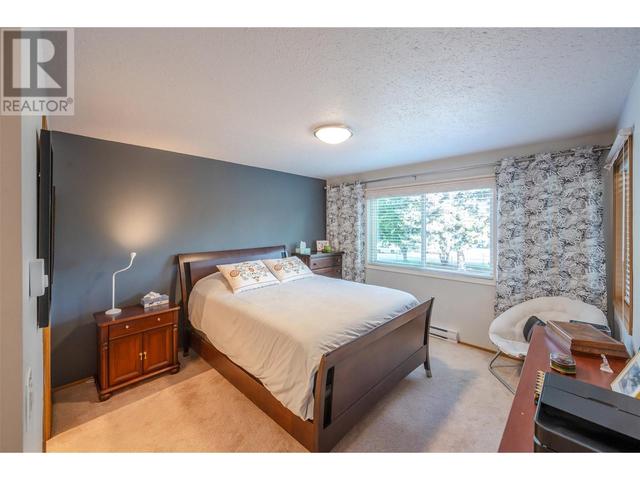 209 - 187 Warren Ave, Condo with 2 bedrooms, 2 bathrooms and 1 parking in Penticton BC | Image 18