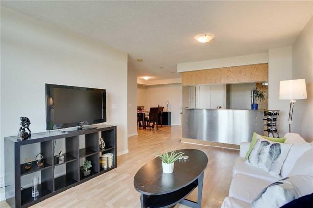 1002 - 185 Legion Rd N, Condo with 1 bedrooms, 1 bathrooms and 1 parking in Toronto ON | Image 11
