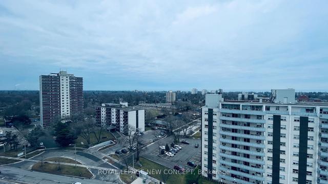 1107 - 55 Speers Rd, Condo with 1 bedrooms, 1 bathrooms and 1 parking in Oakville ON | Image 10