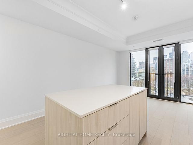 705 - 123 Portland St, Condo with 1 bedrooms, 1 bathrooms and 0 parking in Toronto ON | Image 13
