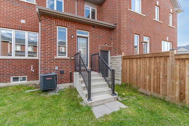 85 Bronson Terr, House attached with 3 bedrooms, 3 bathrooms and 3 parking in Milton ON | Image 20