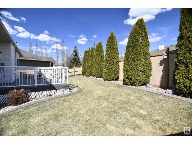 49 Woods Cr, House detached with 3 bedrooms, 3 bathrooms and null parking in Leduc AB | Image 3