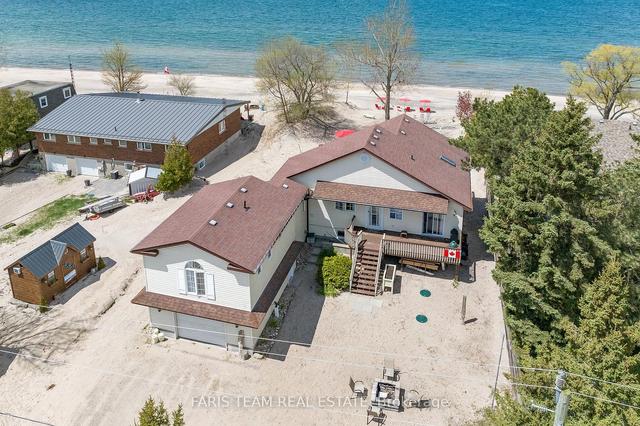 1078 Tiny Beaches Rd S, House detached with 4 bedrooms, 3 bathrooms and 6 parking in Tiny ON | Image 23