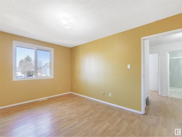 5 Willowdale Pl Nw, House attached with 3 bedrooms, 1 bathrooms and 2 parking in Edmonton AB | Image 29